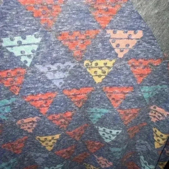 Lularoe Medium blue faded wash Randy baseball T with grey sleeves. NWT stretchy! - Picture 3 of 7